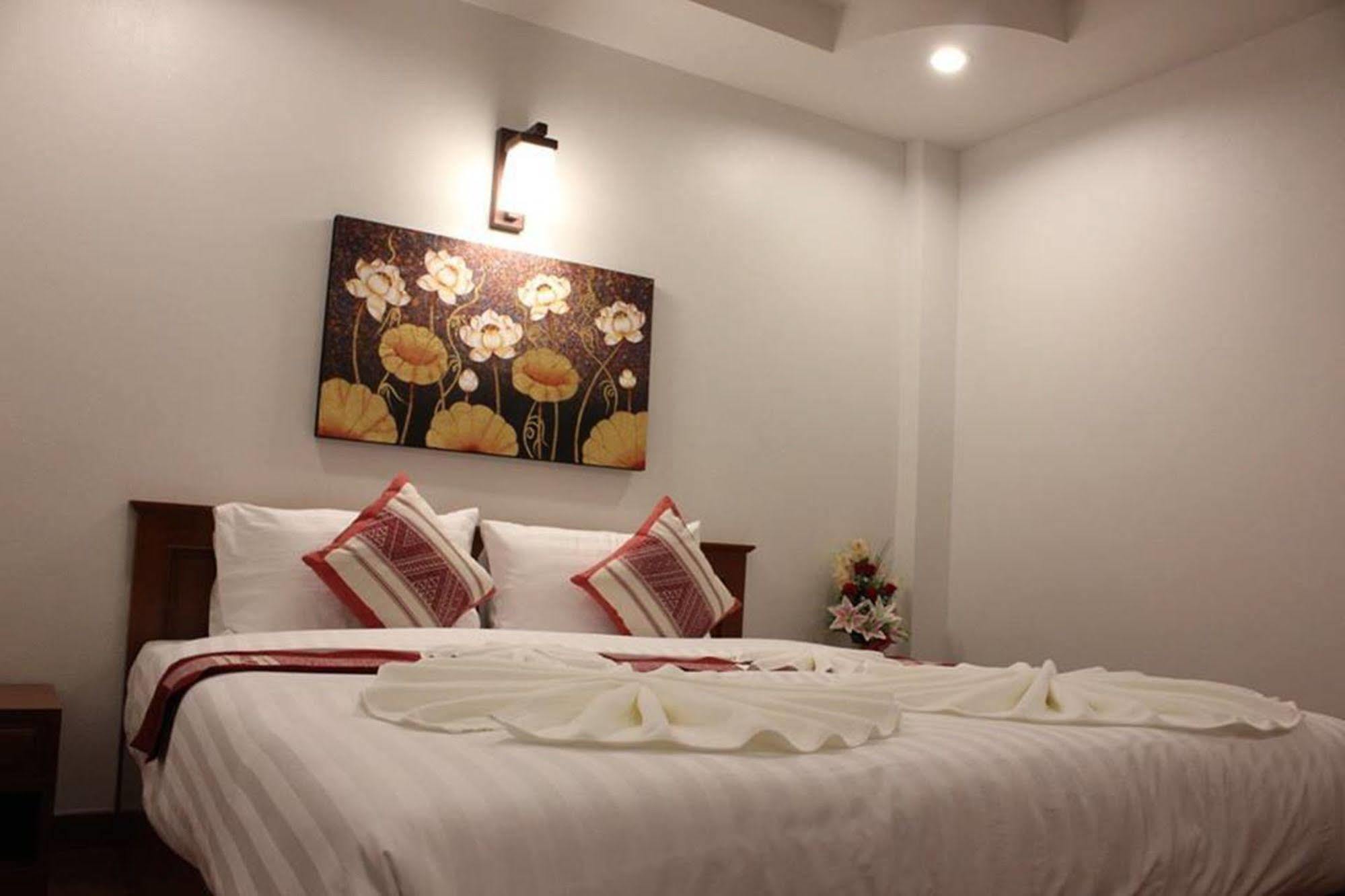 Sawadeelanna Hotel Нан Екстер'єр фото
